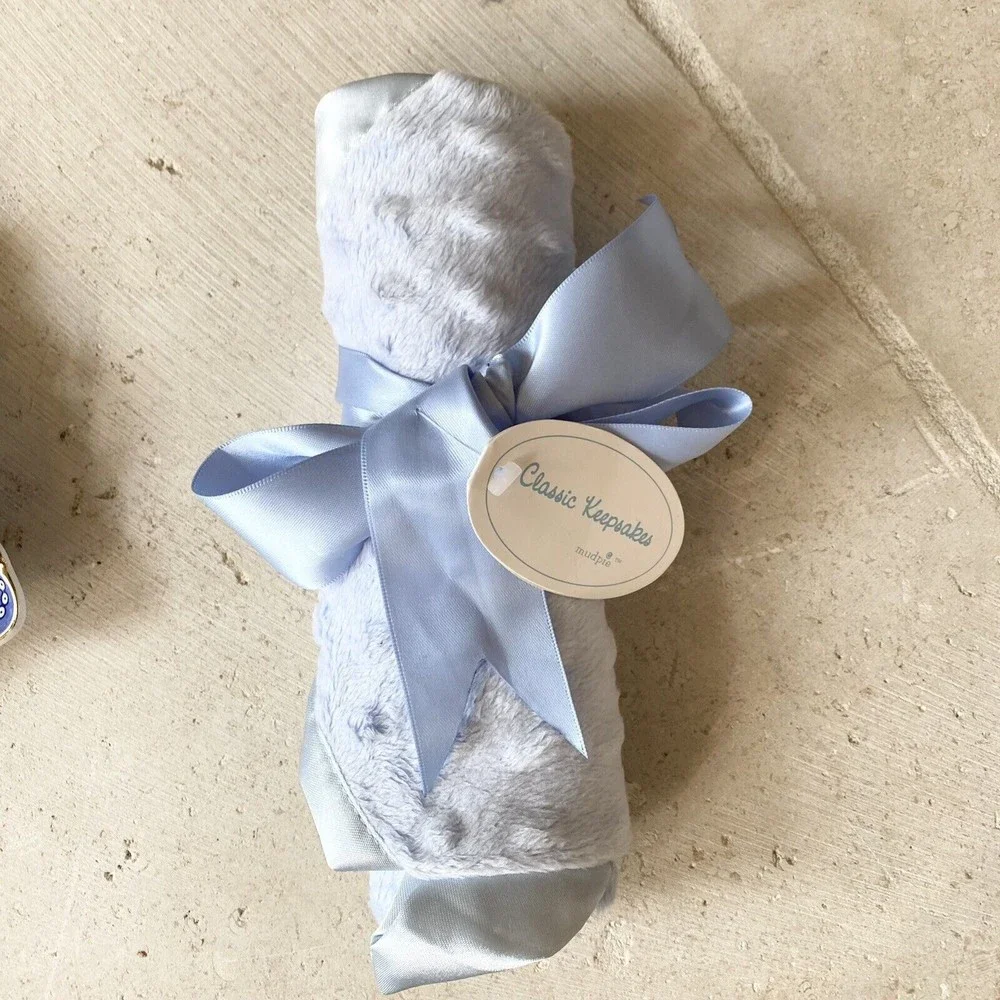 I Godinger & Mother’s Day Gifts for Mom Ceramic Trinket‎ Tray Lovie Blanket Blue